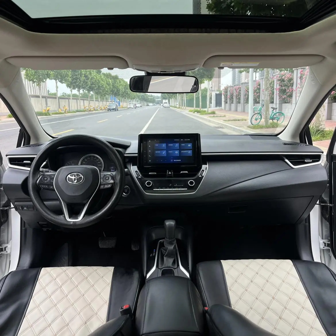 TOYOTA Asian lion 2.0L Deluxe Edition