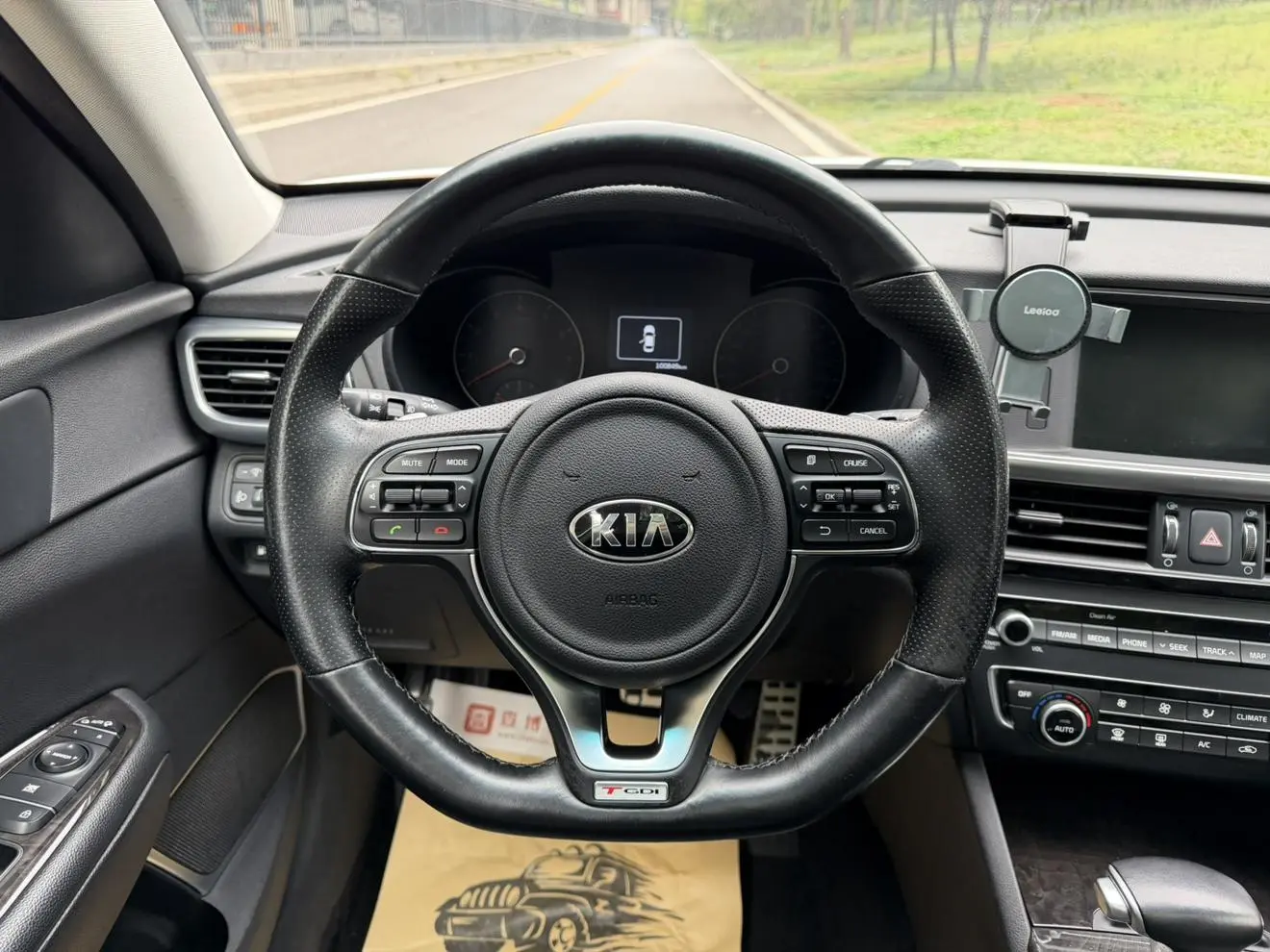 Kia Kia K5 1.6T automatic LUX