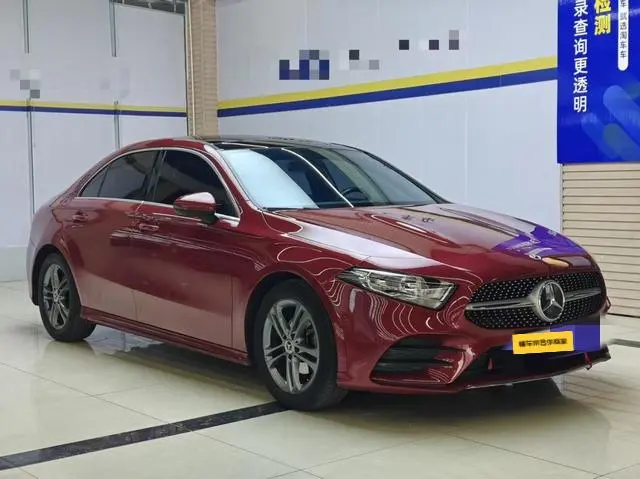 Mercedes-Benz Mercedes-Benz A-class Facelift A 180 L sports sedan