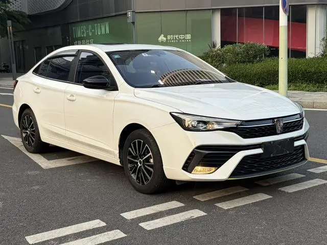 Roewe Roewe i5 1.5L CVT Platinum edition