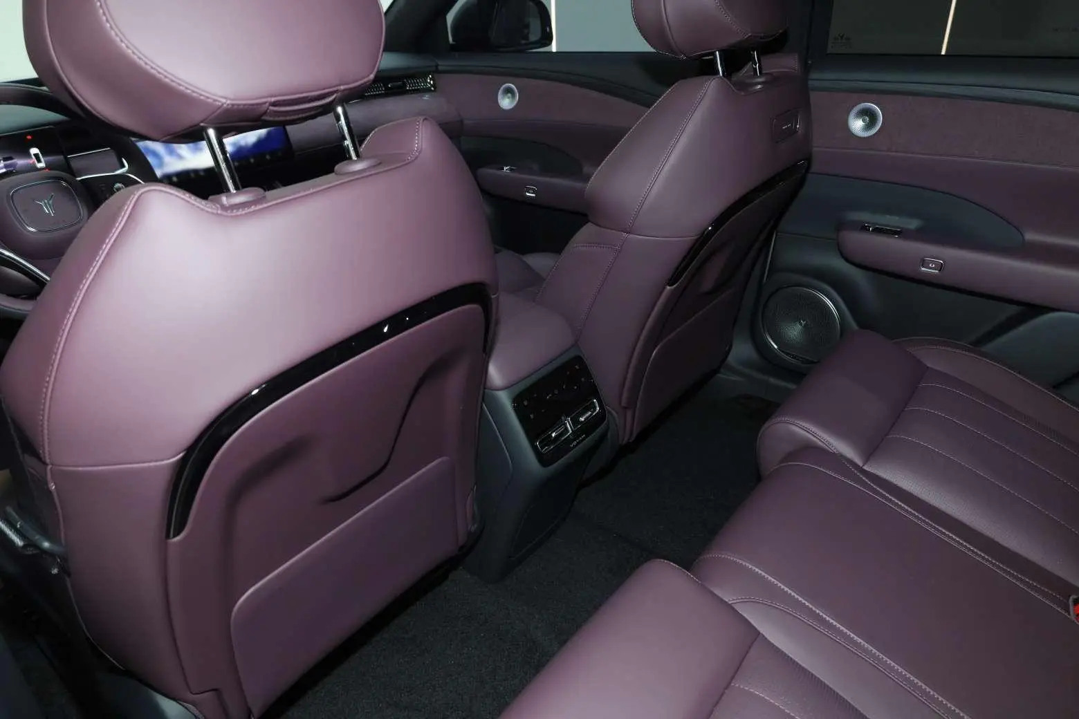 VOYAH Lan Tu FREE FREE+ four-wheel drive dry version