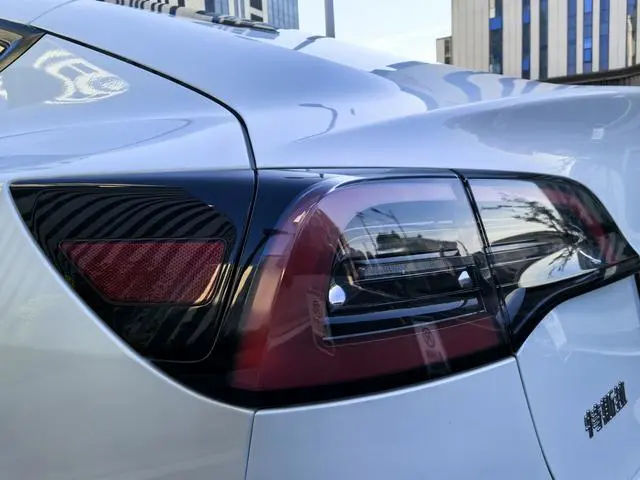Tesla Model 3 Upgraded version of standard battery life rear drive