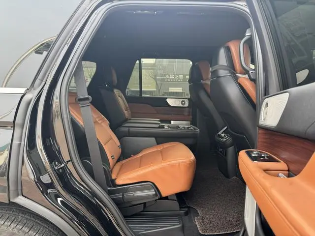 Lincoln Navigator 3.5T MONO Limited Edition MONO BLACK