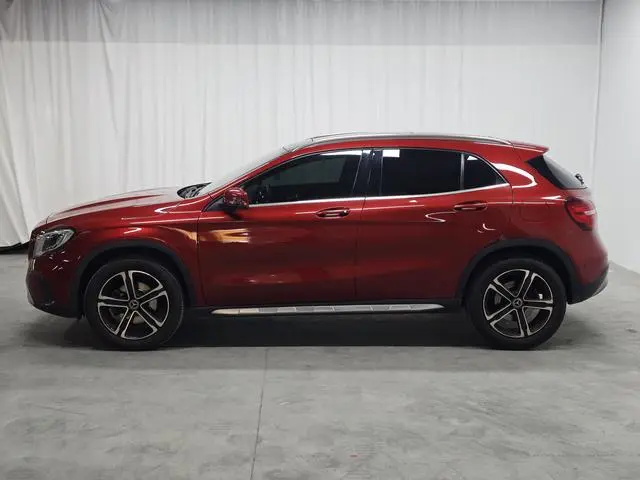 Mercedes-Benz Mercedes-Benz GLA GLA 200 fashion type