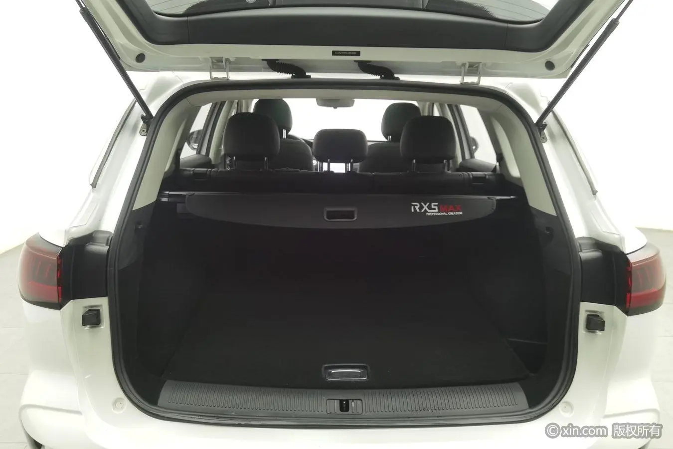 Roewe Roewe RX5 MAX 300TGI Automatic Smart Cockpit Deluxe Edition