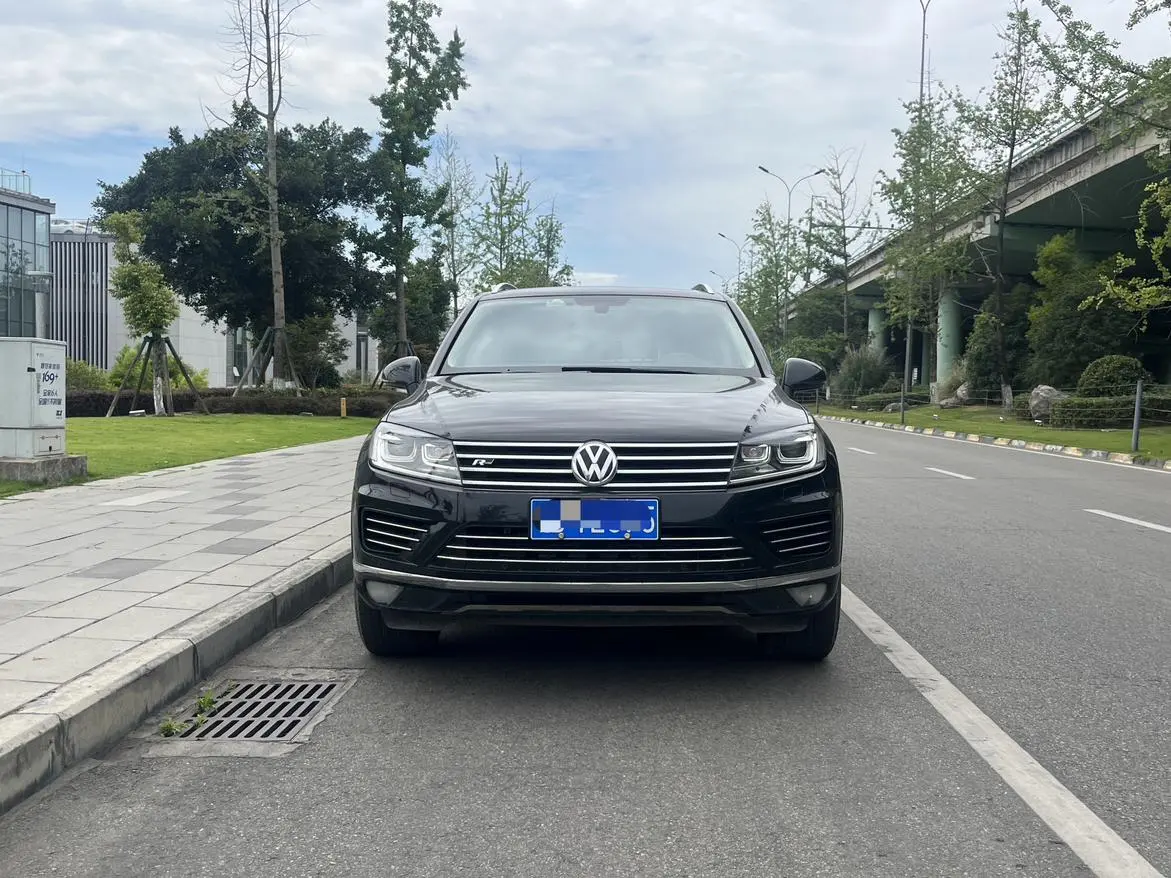 Volkswagen Touareg 3.0 TSI Yuyue type
