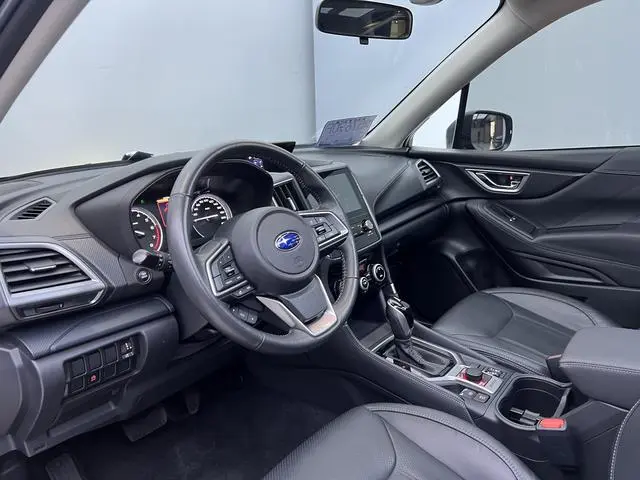 Subaru FORESTER Forester 2.0i Deluxe Edition EyeSight