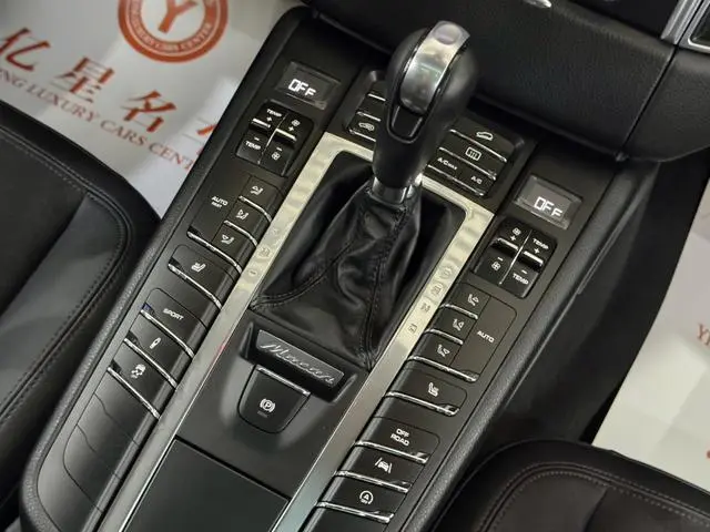 Porsche Macan Macan 2.0T