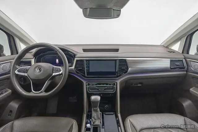 Volkswagen Weiran 380TSI Premium Edition