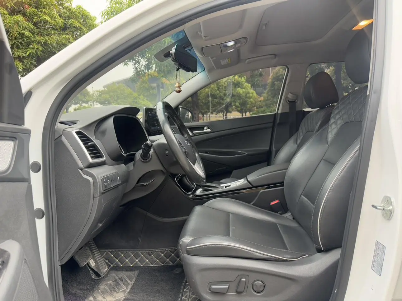 Hyundai Tucson 280TGDi dual-clutch two-wheel drive Zhilian version Country VI