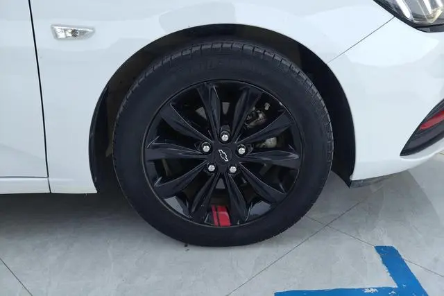 Chevrolet Cruze Redline 320T dual clutch Refreshing Version