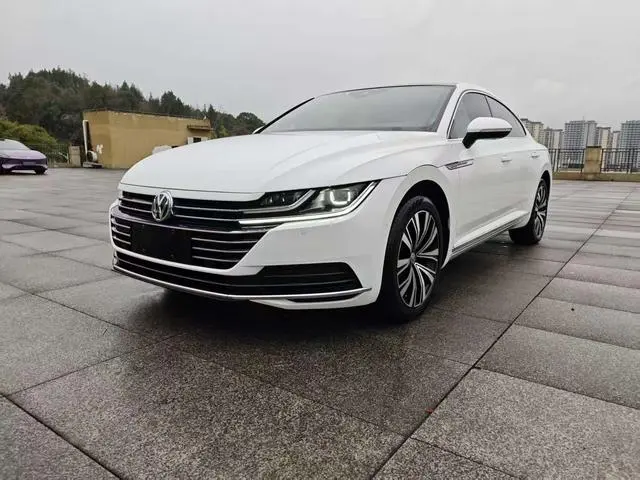 Volkswagen Volkswagen CC 330TSI Charm Edition Country VI