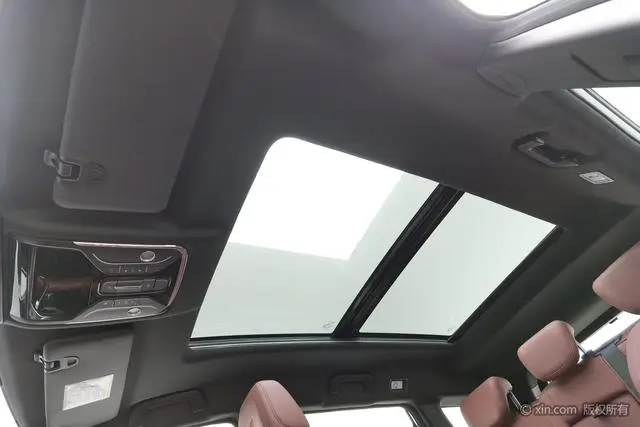 Chery Jetour Jietu X70 C-DM 1.5TD DHT Voyage EDITION PRO