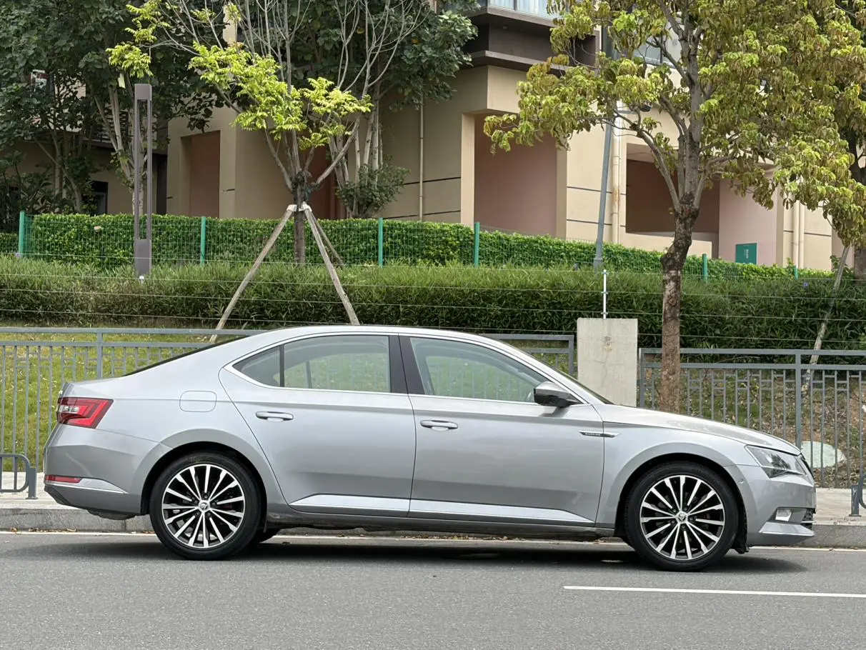 Skoda Speed pie ZI380 DSG Ultimate Edition