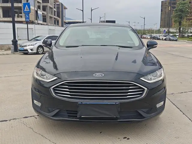 Ford Mondeo EcoBoost 180 fashion type