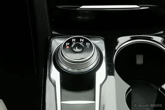 Ford Ruiji EcoBoost 245 four-wheel drive Jiaxiang model