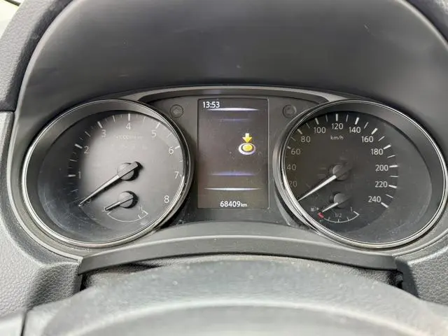 Nissan Qijun 2.0 L XL ITS CVT 2WD Comfort Commemorative Edition