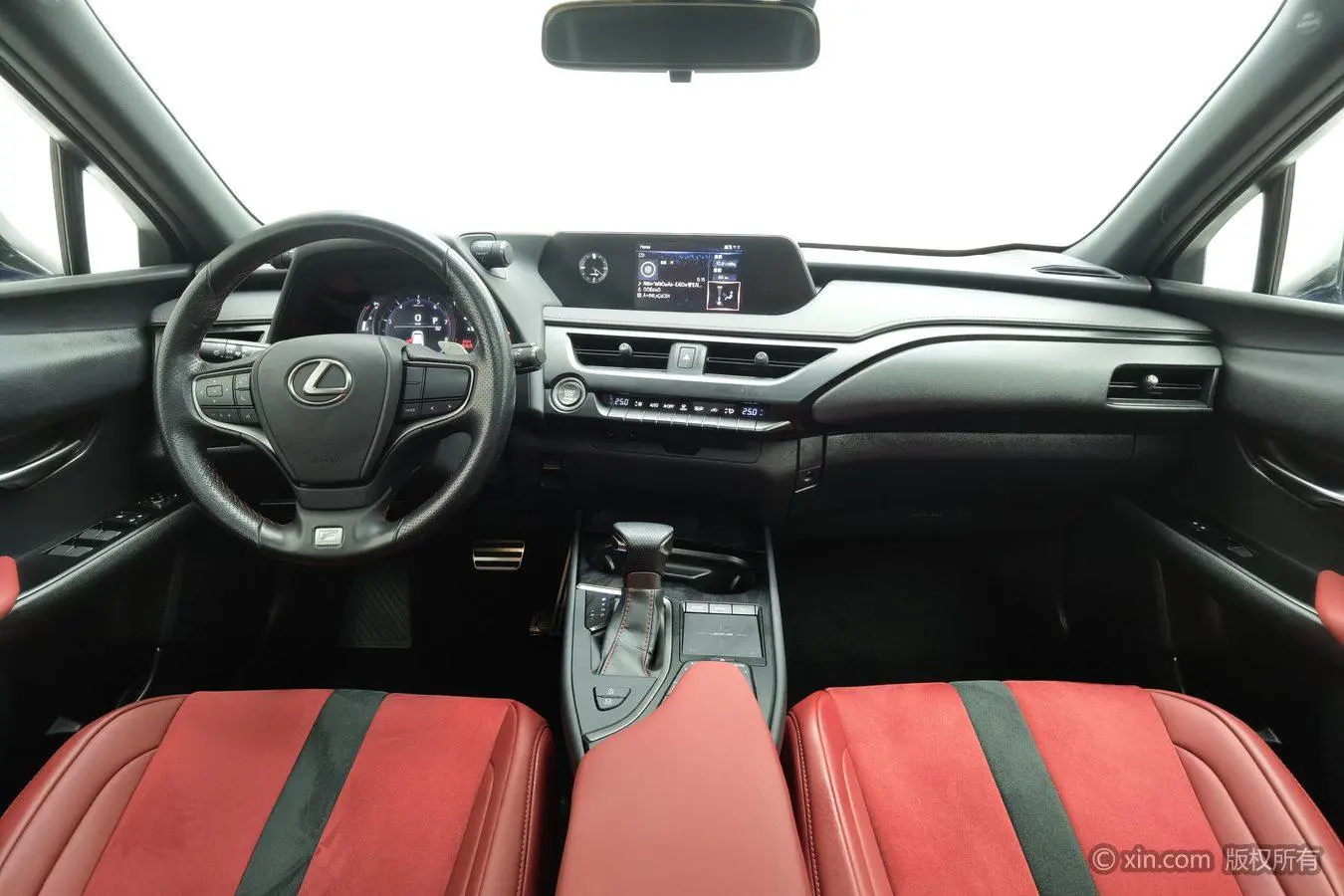 Lexus Lexus UX 200 F SPORT version Country VI