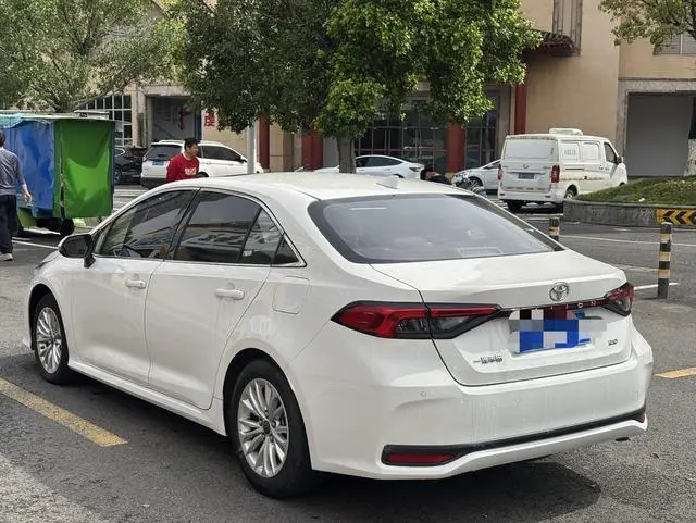 TOYOTA Asian lion 2.0L CVT Elite Edition
