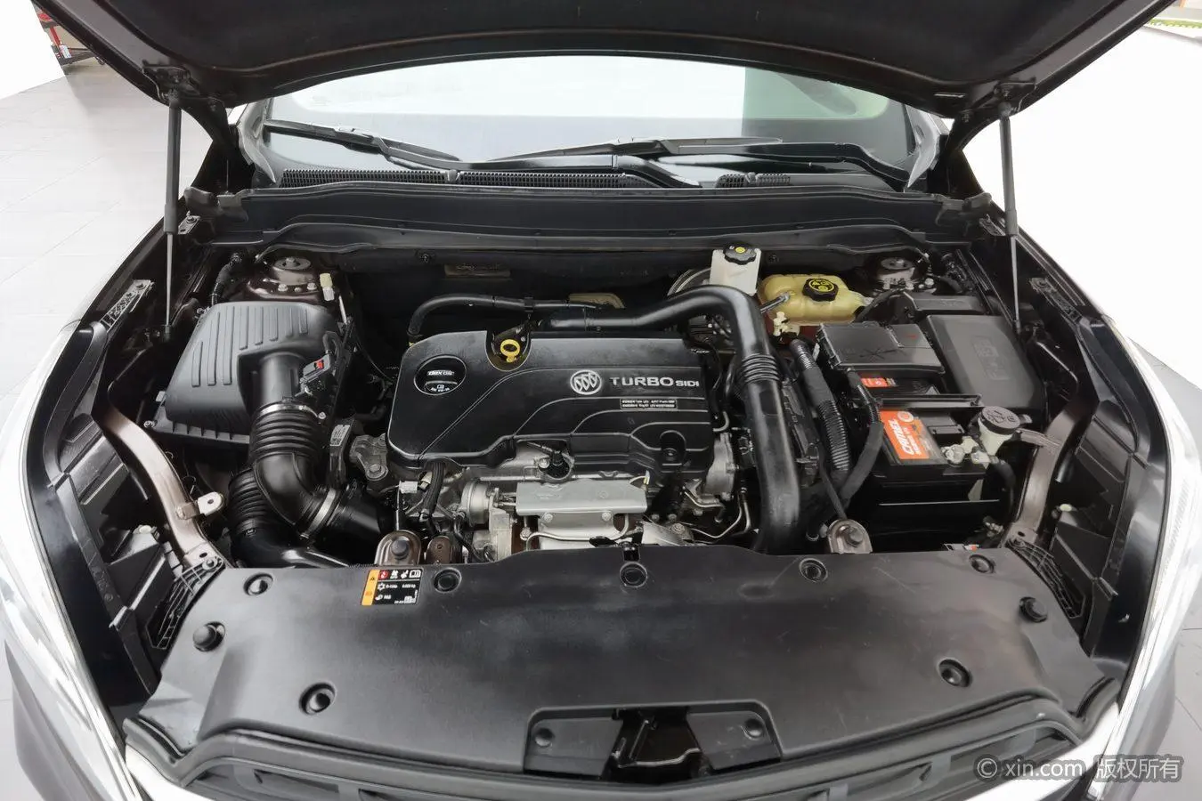 Buick Angkewei 532T two-wheel drive luxury