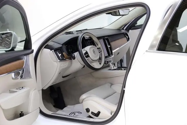 Volvo Volvo S90 PHEV T8 E-drive hybrid Honor Edition 3-seater Country VI