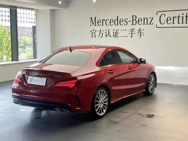 Mercedes-Benz Mercedes-Benz CLA CLA 220 4MATIC