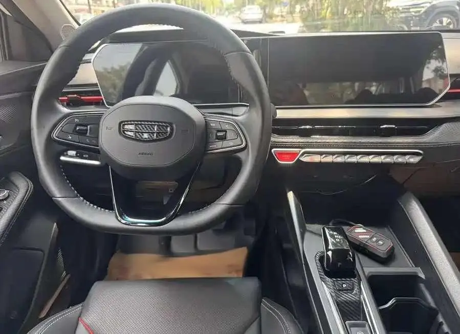 Geely Binrui Binrui COOL 1.5T DCT Thunder Edition