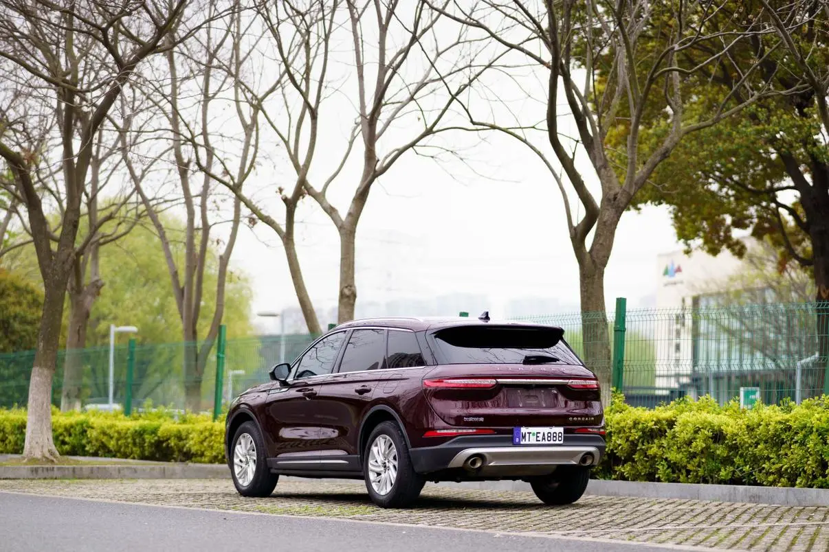 Lincoln Adventurer 2.0T two-wheel drive Zunyue Edition