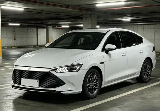 BYD Qin PLUS DM DM-i 55KM flagship type