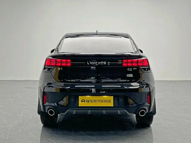 LYNK & CO Lynk 05 2.0TD four-wheel drive Halo