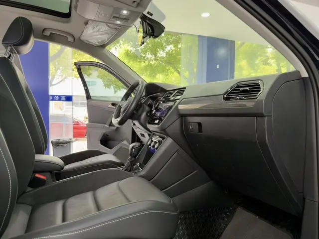 Volkswagen Tiguan L 330TSI automatic two-wheel drive R-Line Premium edition