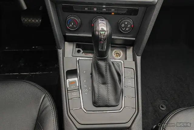 Volkswagen Lingdu 230TSI DSG Fashion Edition