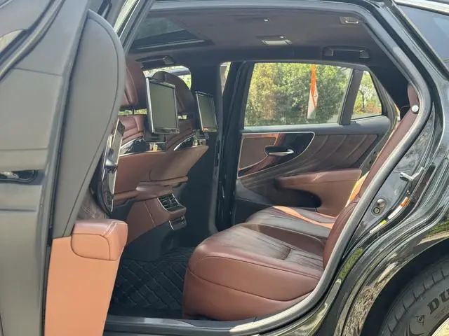Lexus Lexus LS 500h Executive Edition Country VI