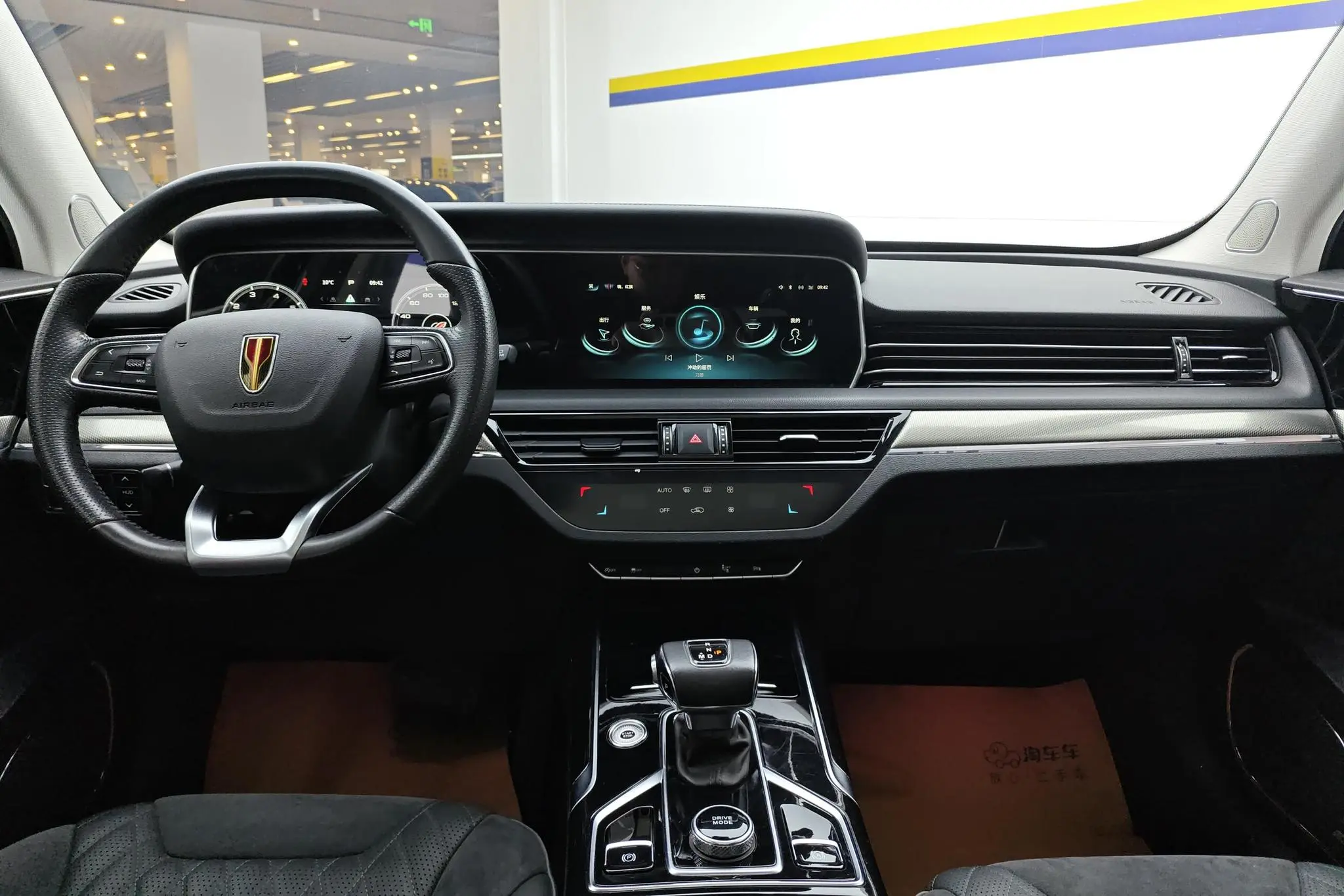 Hongqi Hongqi HS5 2.0T Zhilian Qixiang four-wheel drive version