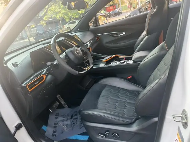 Changan Changan UNI-T 1.5T Sports Flagship