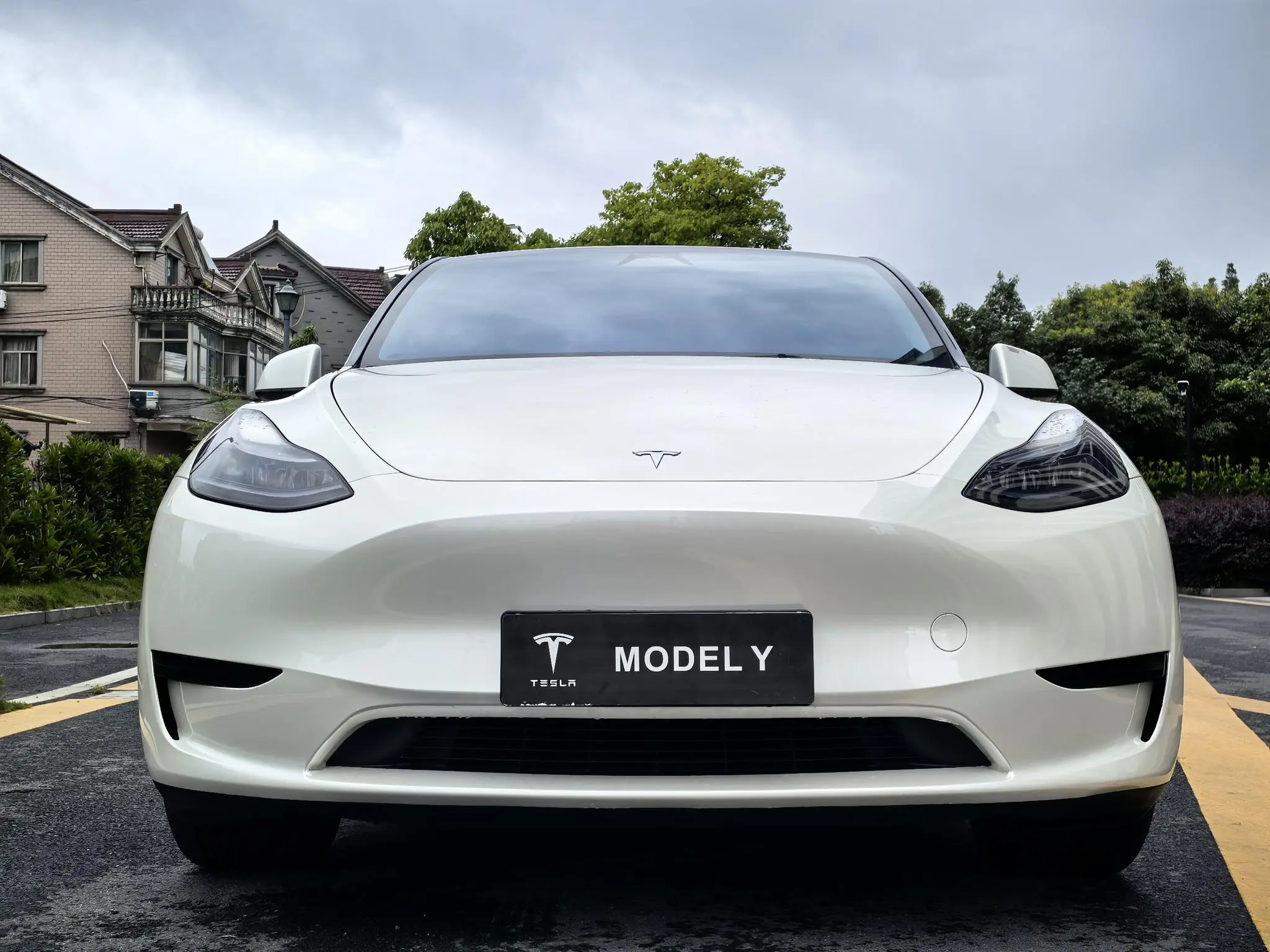 Tesla Model Y Rear-wheel drive version