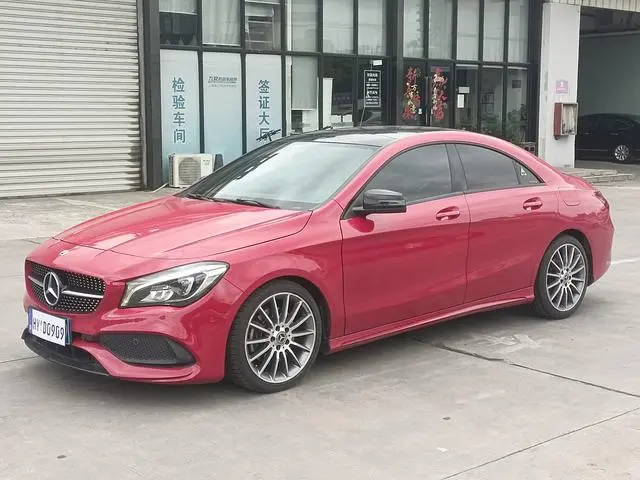 Mercedes-Benz Mercedes-Benz CLA CLA 220 4MATIC