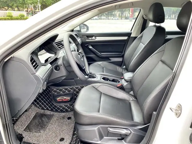 Volkswagen Lingdu 230TSI DSG Fashion Edition Country VI