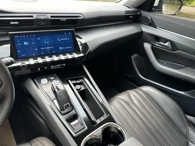 Peugeot Peugeot 508L 400THP PureTech Driving Control Edition