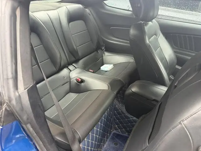 Ford Mustang 2.3T Performance Version