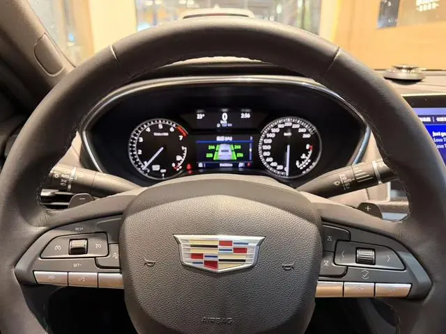 Cadillac Cadillac CT5 28T luxury
