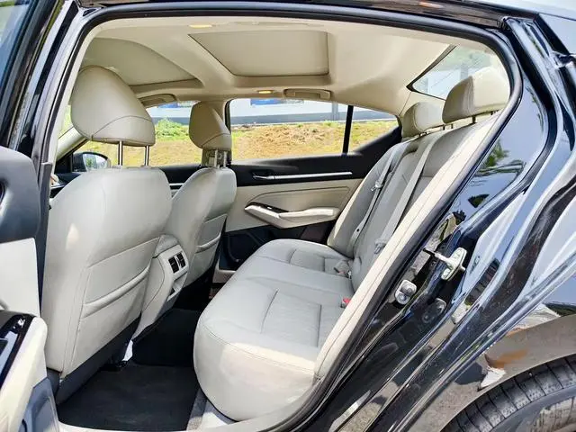 Nissan Teana Facelift 2.0 L XL Upper Smart Edition
