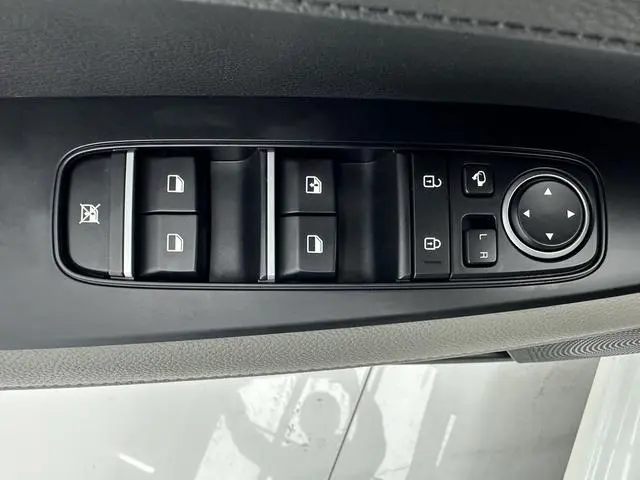 Kia Kia K3 1.5L IVT Premium Edition