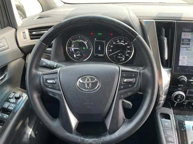 TOYOTA Wilfa Dual engine 2.5L HV Deluxe Edition