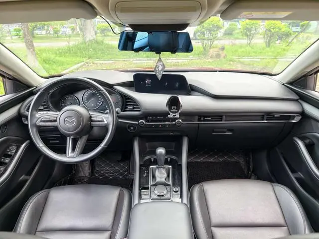 Mazda Mazda 3 Angkesaila 2.0L automatic quality elegant version