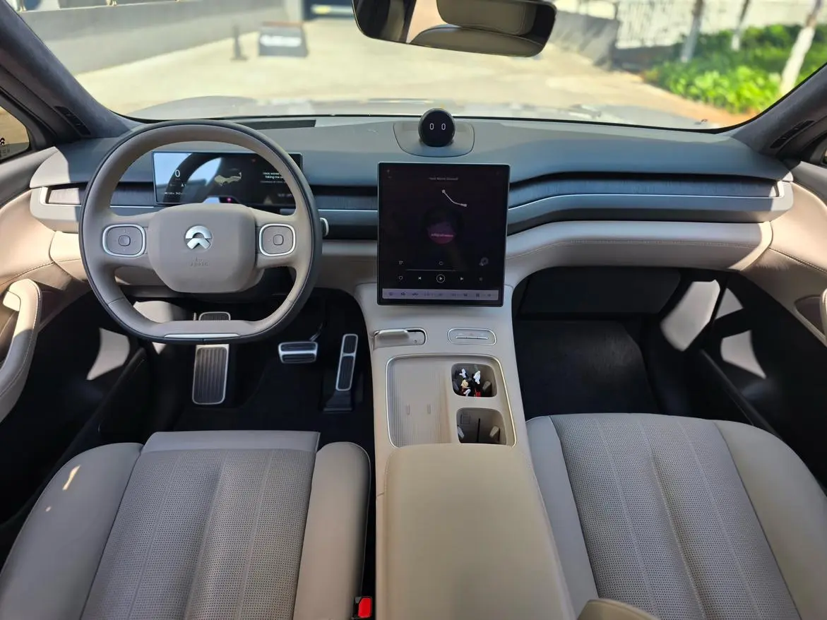 NIO NIO ES8 100kWh