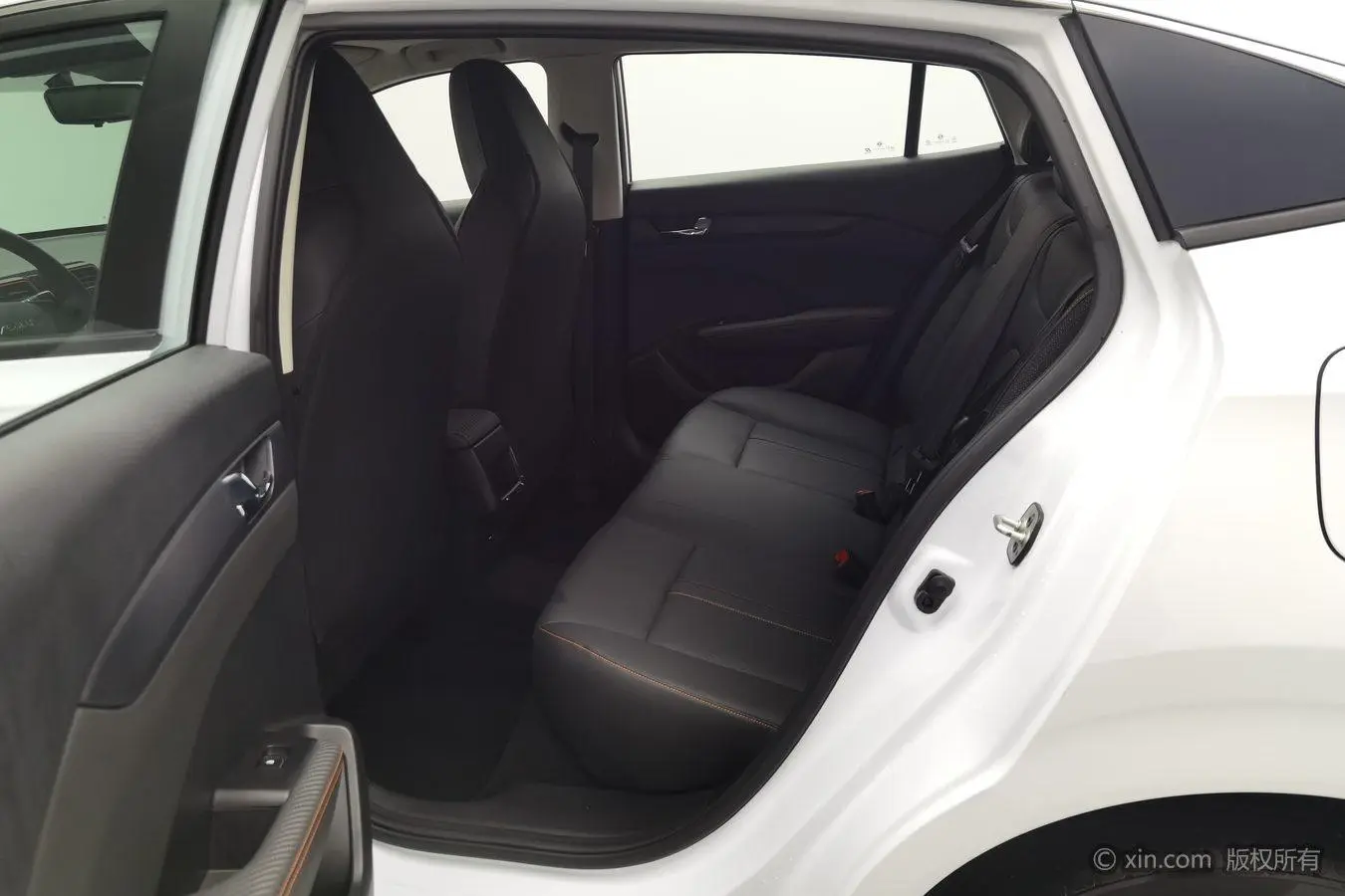 Dongfeng Fengshen Yi Hyun 1.5L automatic speed version