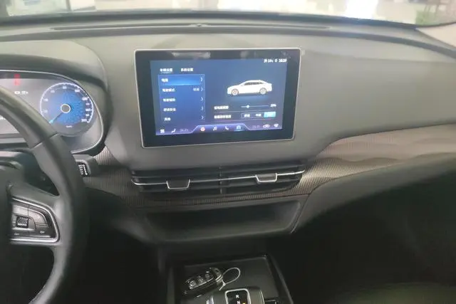 Hongqi Hongqi E-QM5 Rechargeable Qiyue Edition