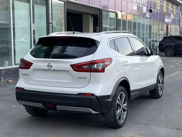 Nissan Qashqai 2.0L XV Prem.Deluxe Edition