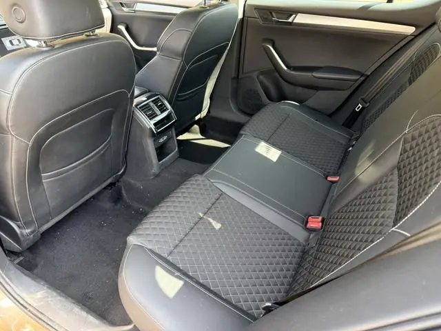 Skoda Speed pie ZI330 DSG Comfort Edition Country V
